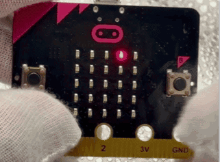 micro:bit でおもちふくらみシミュレーターを動かす様子