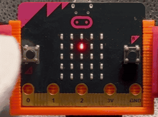 micro:bit でじゃんけんゲームを動かす様子